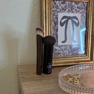 Saie Dual Makeup Brush Set - Black and Brown